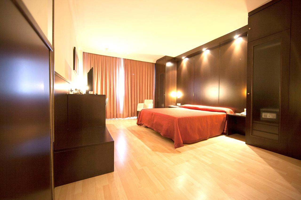 Hotel Acosta Centro Almendralejo Extérieur photo